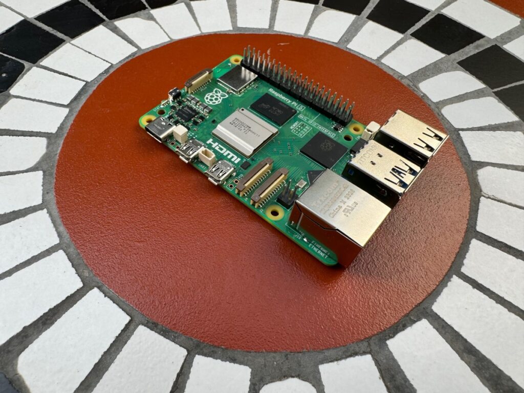 Raspberry Pi 5 1