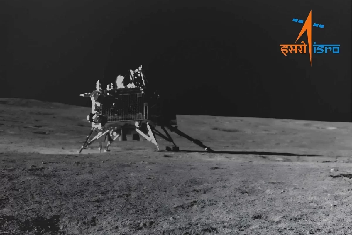 india vikram lander surface moon 64f6410f24705f33014a6619
